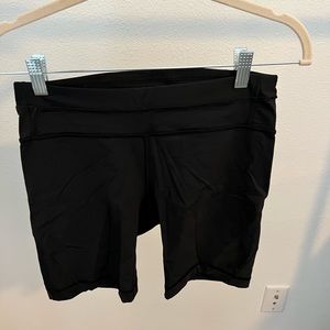 Lululemon low to mid waist biker shorts
